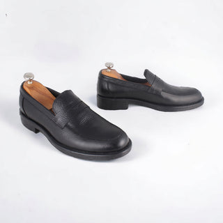 Men  shoes / 100 % genuine leather/ black -8575
