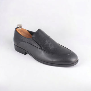 Men  shoes / 100 % genuine leather/ black -8577