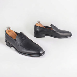 Men  shoes / 100 % genuine leather/ black -8599