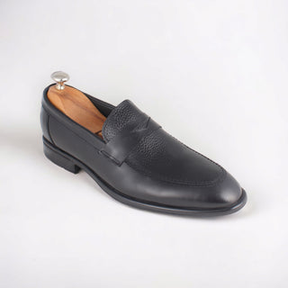 Men  shoes / 100 % genuine leather/ black -8599