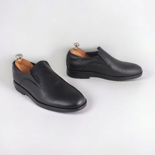 Men  shoes / 100 % genuine leather/ black -8602