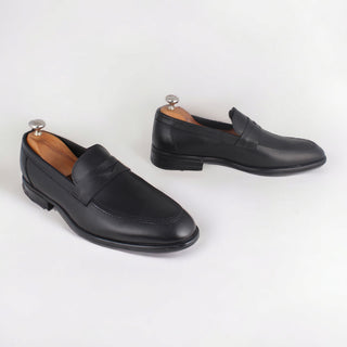 Men  shoes / 100 % genuine leather/ black -8606