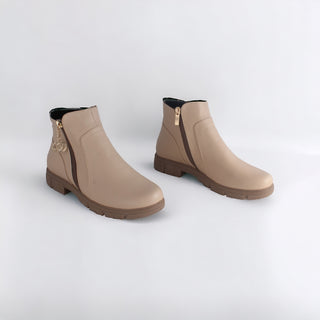 Women's winter shoes / beige color -8716